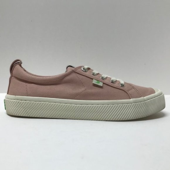 Cariuma | Oca Low Rose Canvas Sneakers - Picture 5 of 16